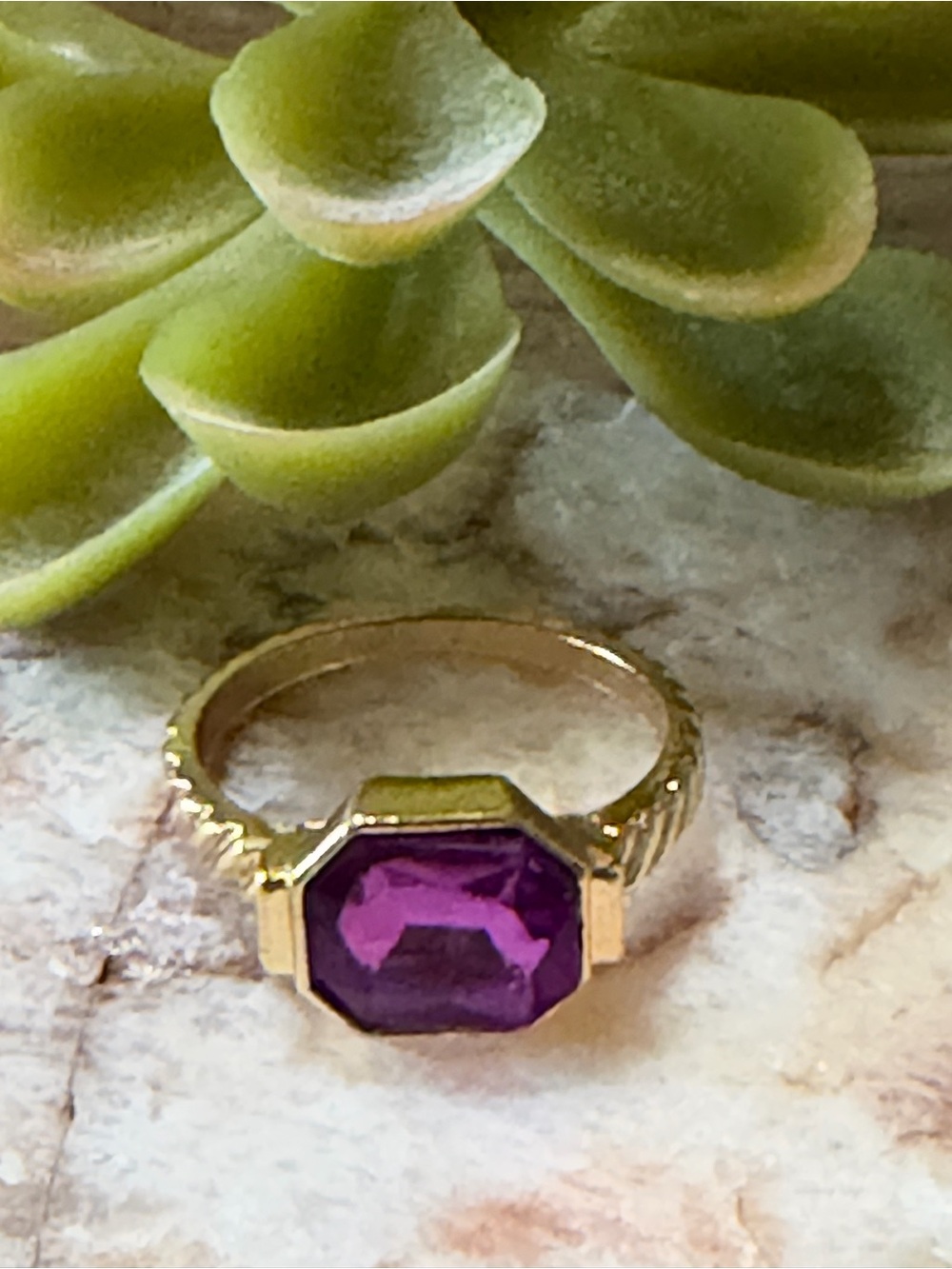 Ring with Purple Octagon Gemstone - Elegant Women's Jewelry